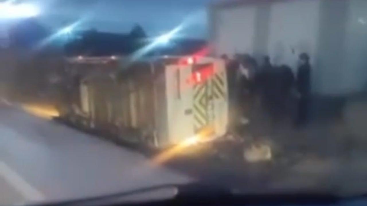 Ankara’da servis aracı yan yattı: 7 yaralı