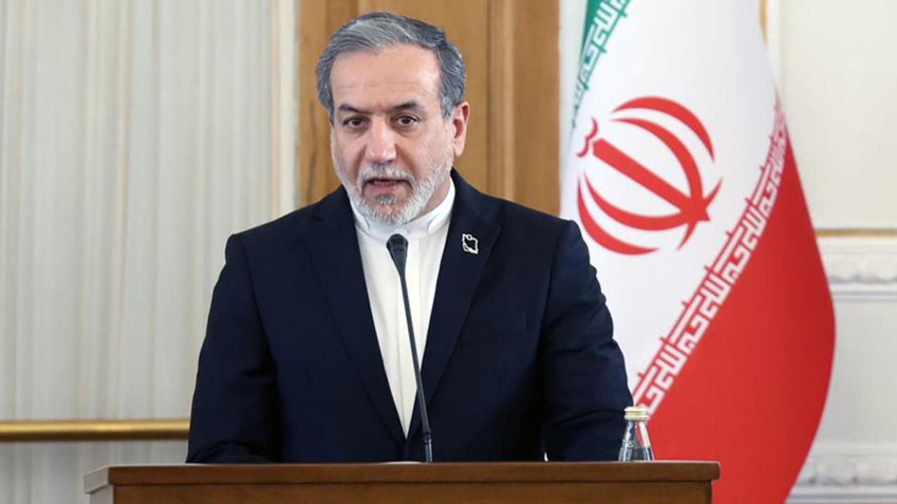 Arakçi: "ABD, daha önce denediği askeri seçeneği tekrar denemek isterse, biz buna hazırız"