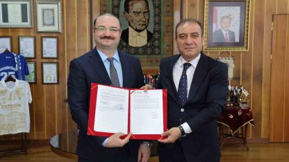 Atatürk Üniversitesi personeline tarihi promosyon anlaşmasına imza attı