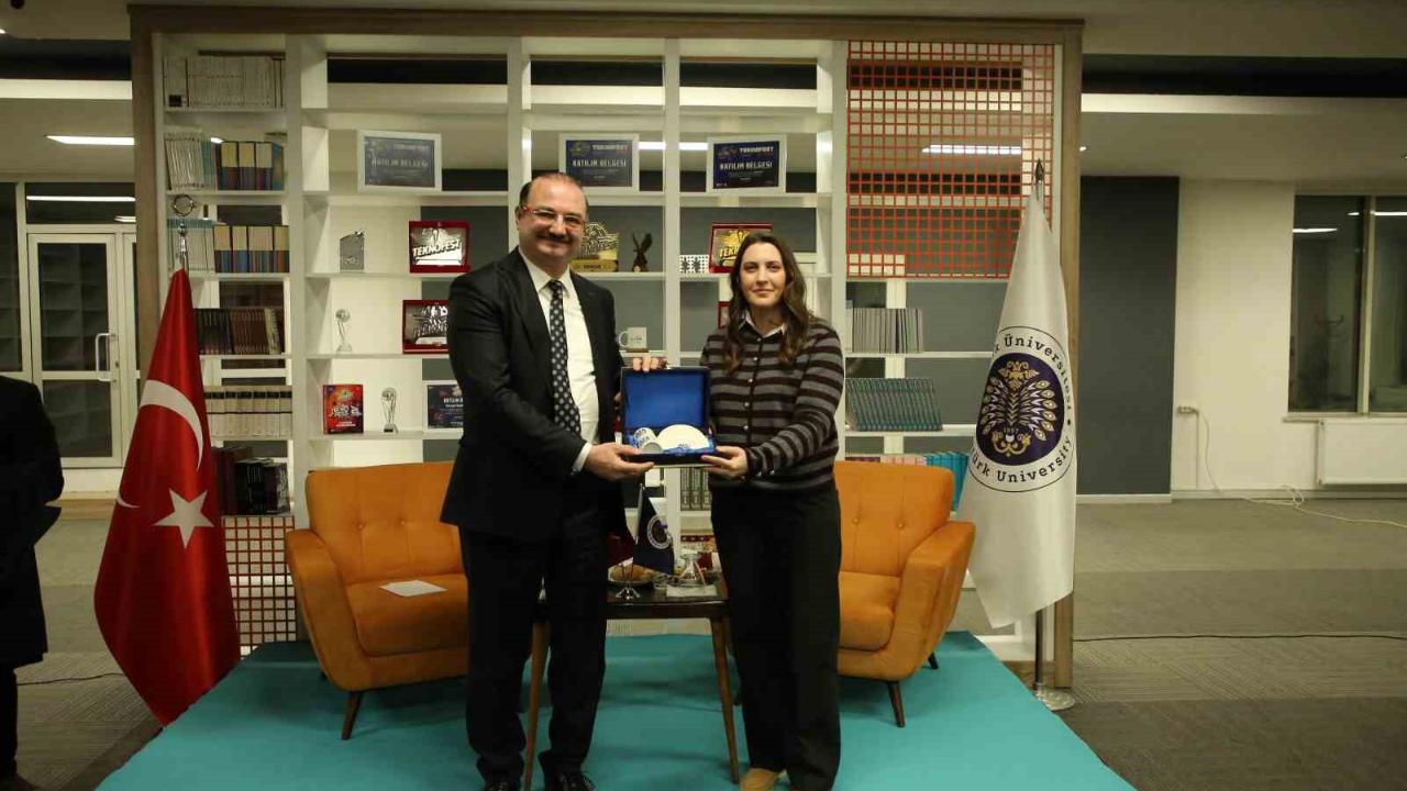 Atatürk Üniversitesinde millî teknoloji ve girişimcilik buluşması