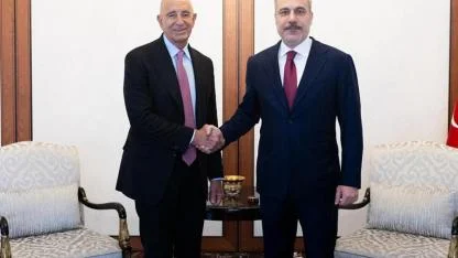 Bakan Fidan, ABD’nin Suriye Temsilcisi Barrack’ı kabul etti