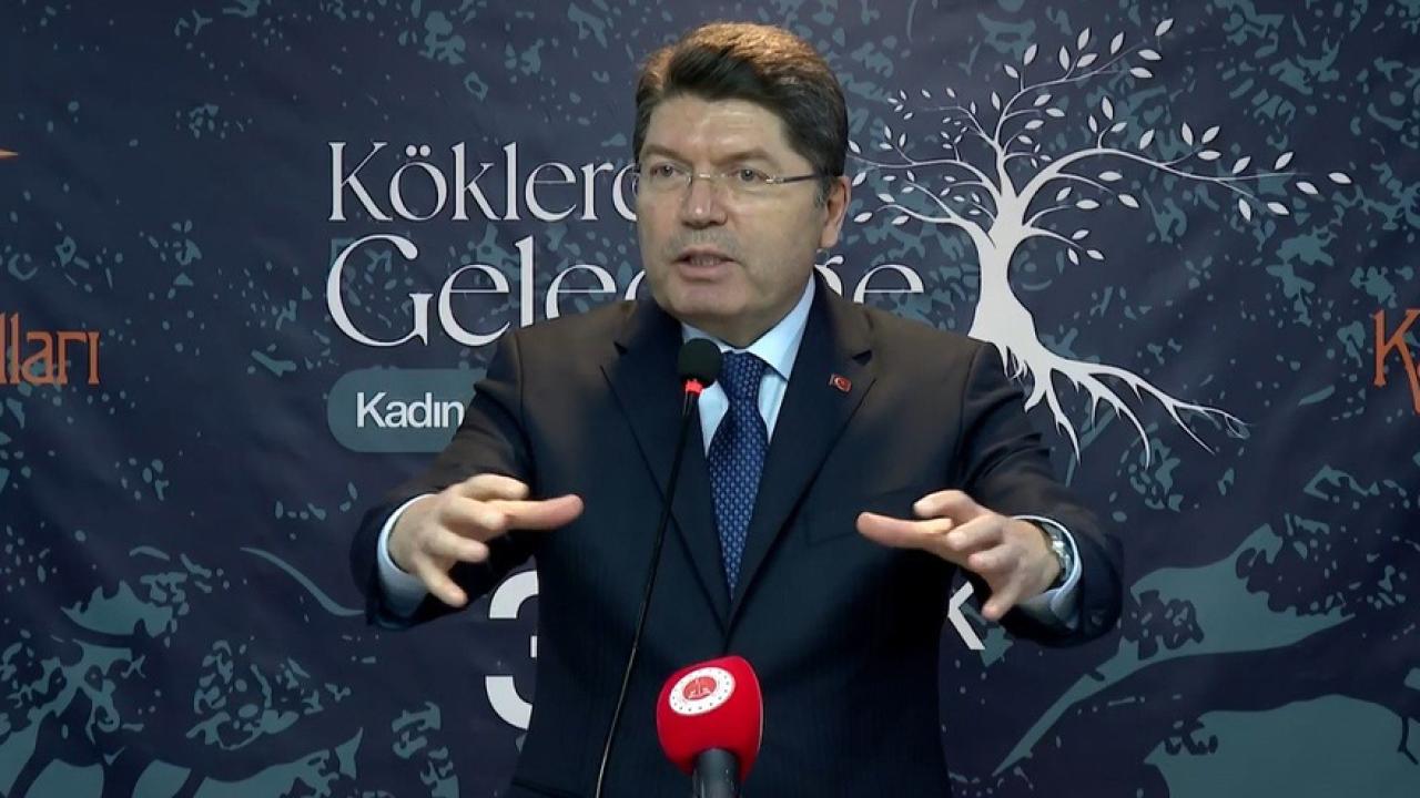 Bakan Tunç: "Sanal tehlikelerden yavrularımızı korumak durumundayız"