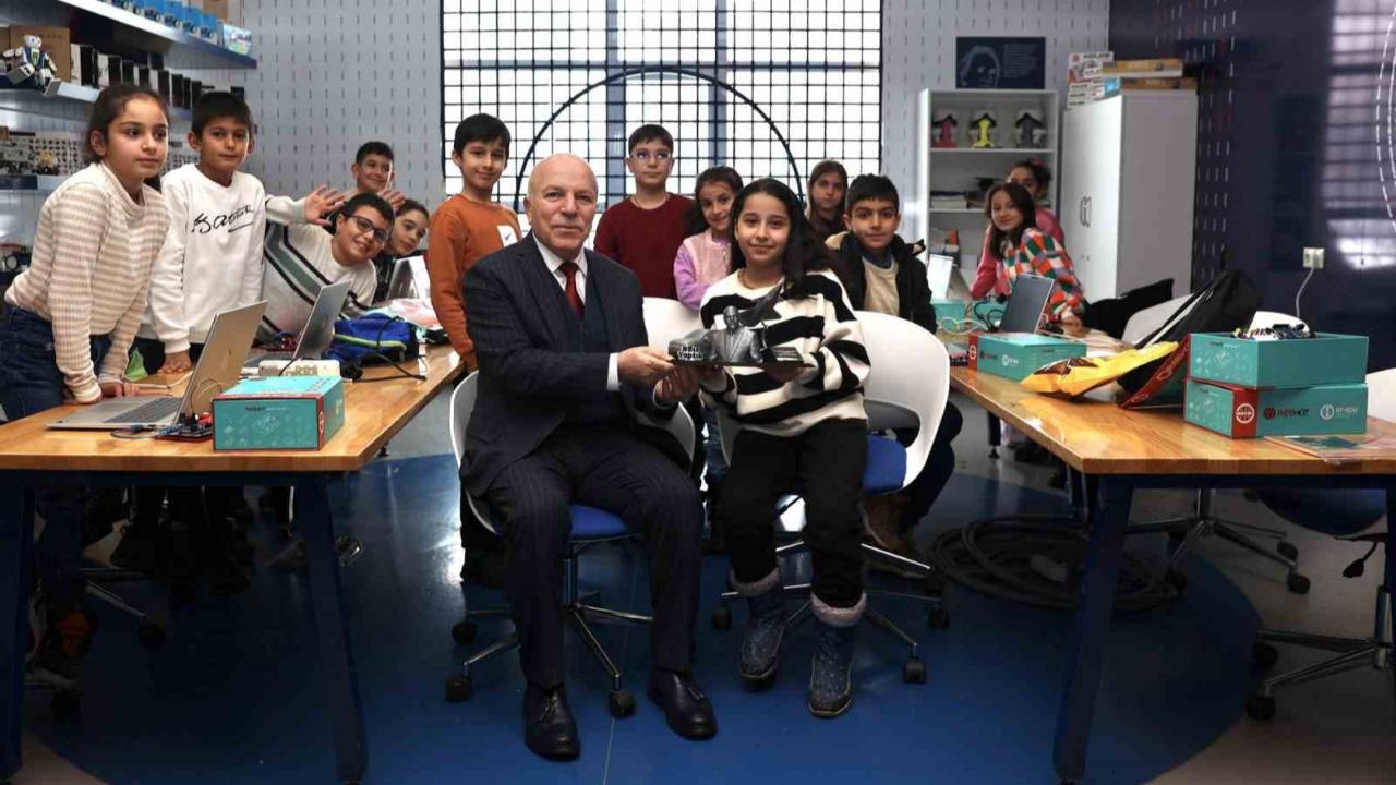 Başkan Sekmen geleceğin dâhileriyle buluştu