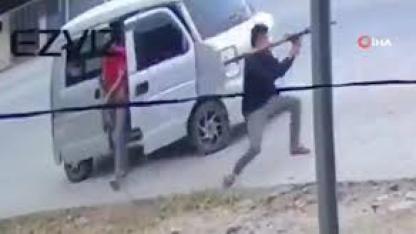 Belediye başkanının makam aracına roketatarlı saldırı