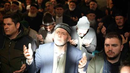 Beş asırlık 1001 Hatim geleneğinin duası gerçekleştirildi