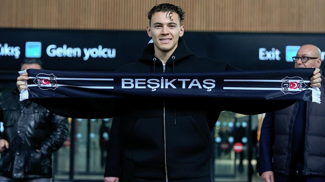 Beşiktaş’ın yeni transferi Kristjan Asllani, İstanbul’a geldi