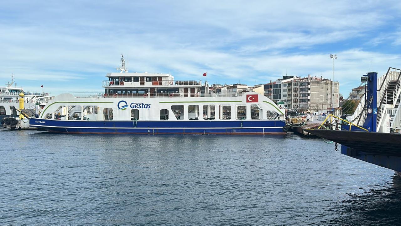 Bozcaada ve Gökçeada’ya hafta sonu tüm feribot seferleri iptal edildi