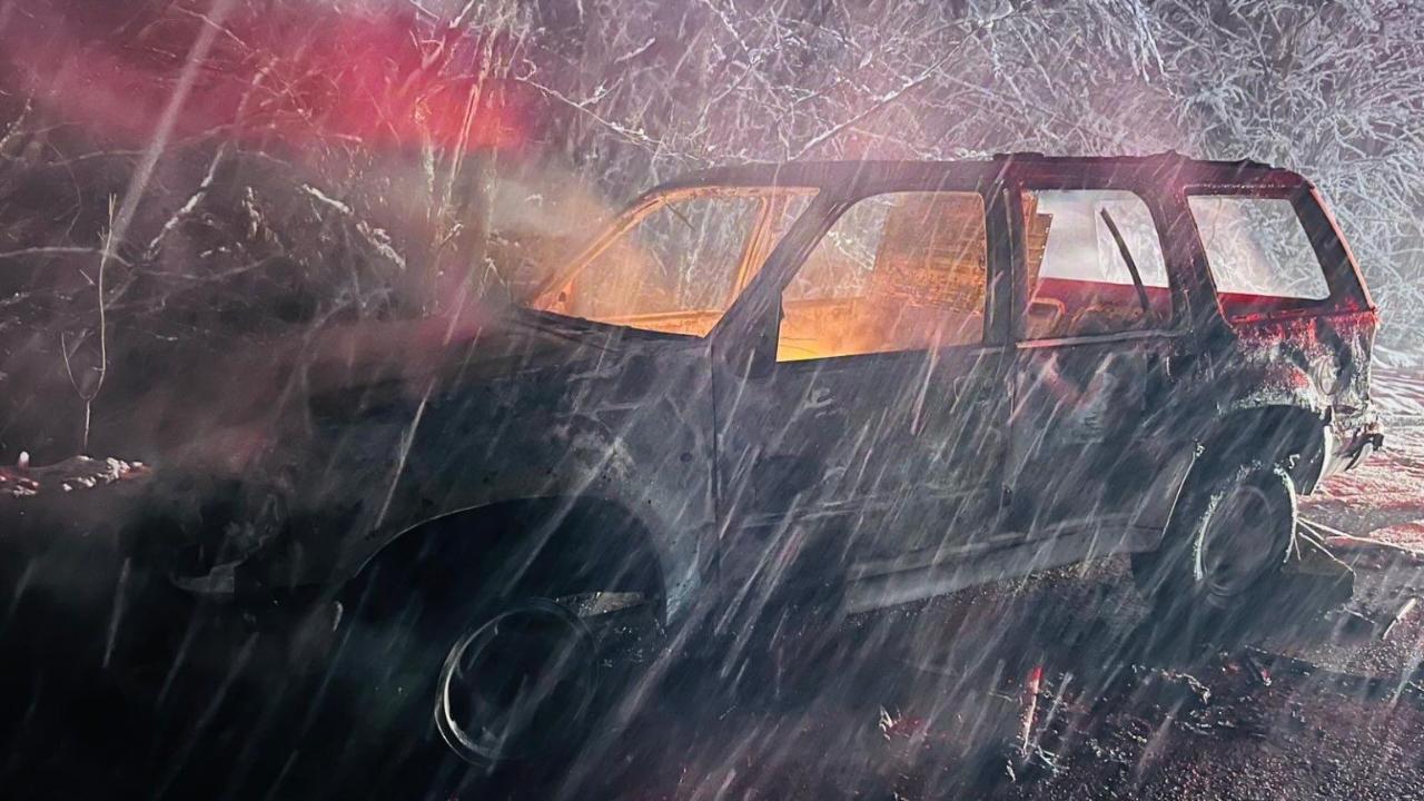 Bursa’da alev alev yanan cip hurdaya döndü