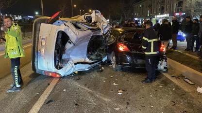 Bursa'da zincirleme kaza: 1 ölü, 1 yaralı