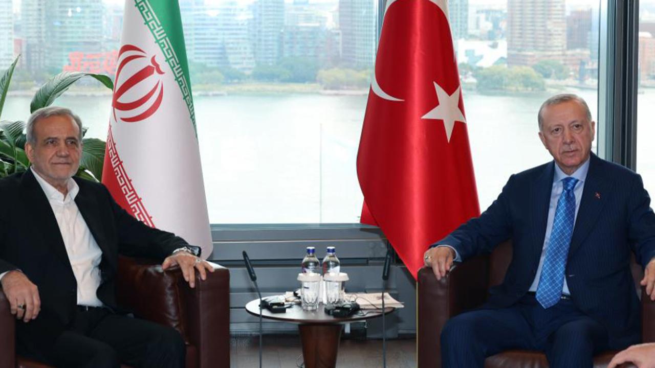 Cumhurbaşkanı Erdoğan, Pezeşkiyan ile telefon görüşmesi gerçekleştirdi