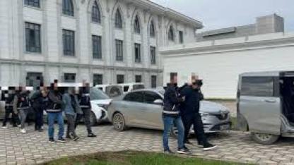 Doktor ve iş insanına silahlı saldırı planlayan şüphelilere operasyon: 6 gözaltı