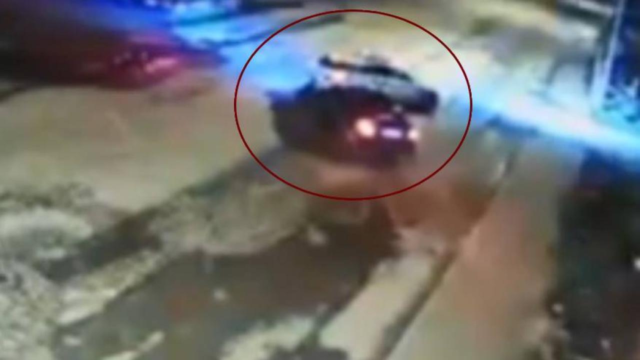 ’Dur’ ihtarına uymayan sürücü polis aracına çarptı, 2’si polis 3 yaralı: Sürücü tutuklandı