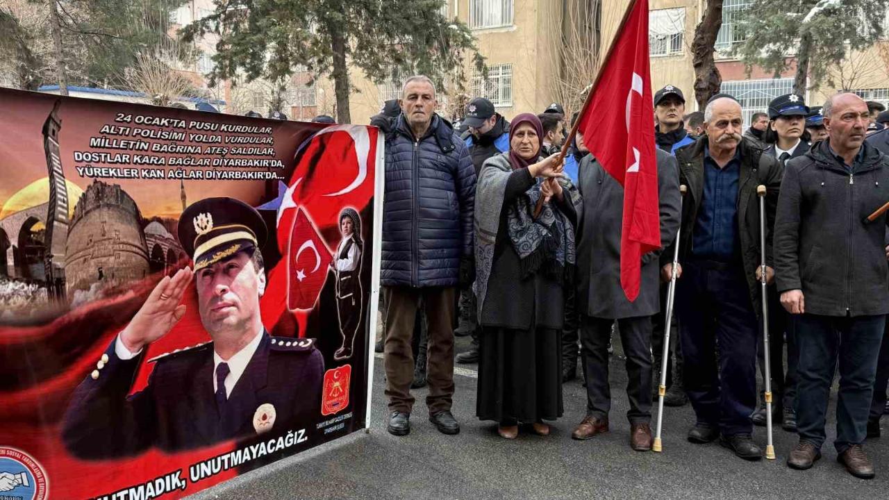 Emniyet Müdürü Ali Gaffar Okkan şehit edildiği yerde anıldı