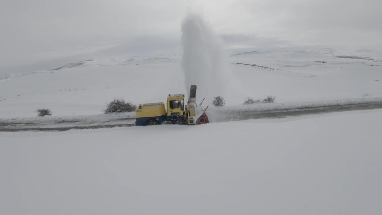 Erzincan’da 51 köy yolu ulaşıma kapandı