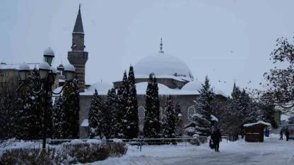 Erzurum’da 690 mahallenin yolu ulaşıma kapalı