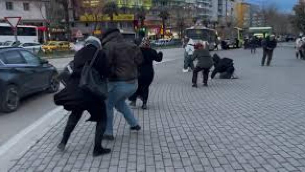 Fırtınada uçmamak için yerlere böyle yattılar