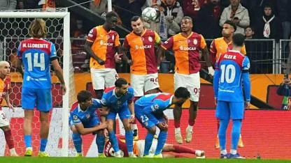 Galatasaray, UEFA Şampiyonlar Ligi’nde puanını 10’a çıkardı