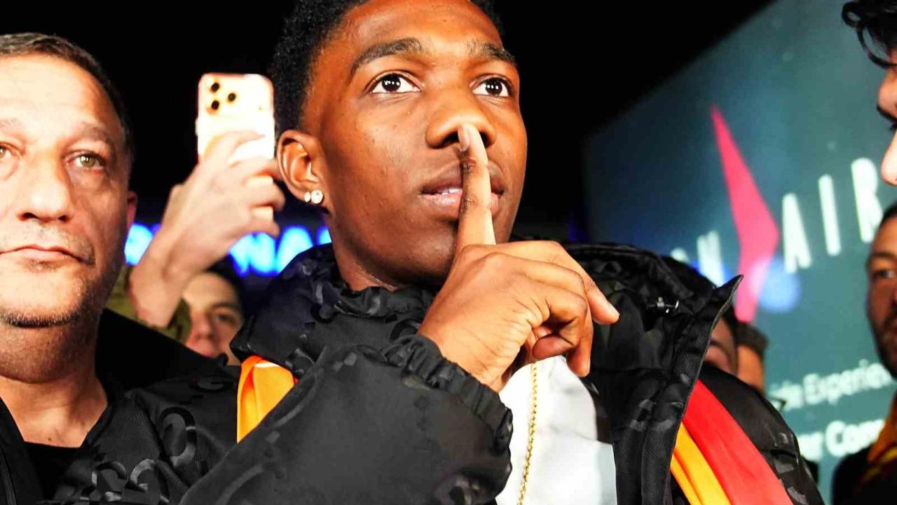 Galatasaray’ın yeni transferi Yaser Asprilla, İstanbul’a geldi