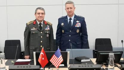 Genelkurmay Başkanı Bayraktaroğlu, ABD Genelkurmay Başkanı Caine ile bir araya geldi