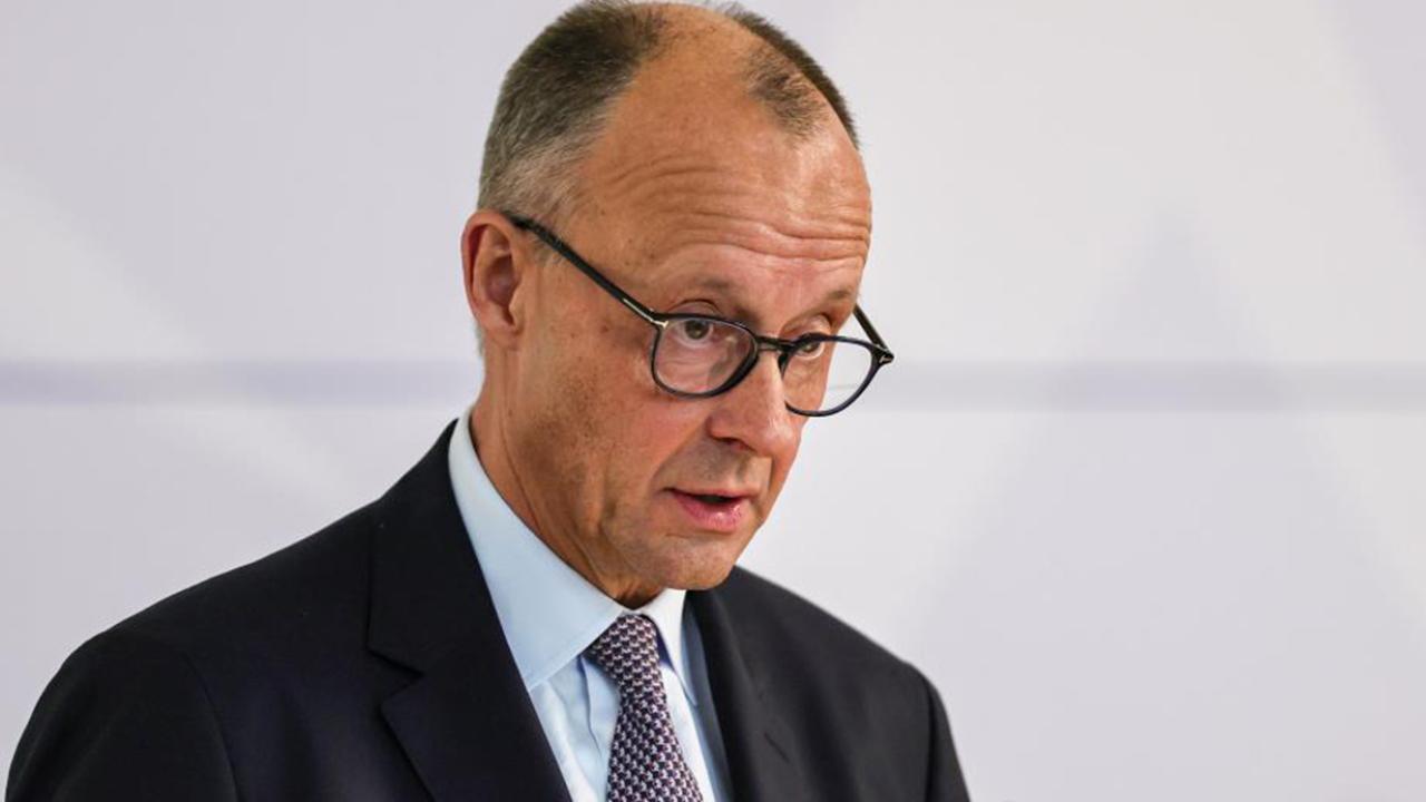 'Halkına şiddet uygulayarak iktidarda tutunabilen rejimin günleri sayılıdır'