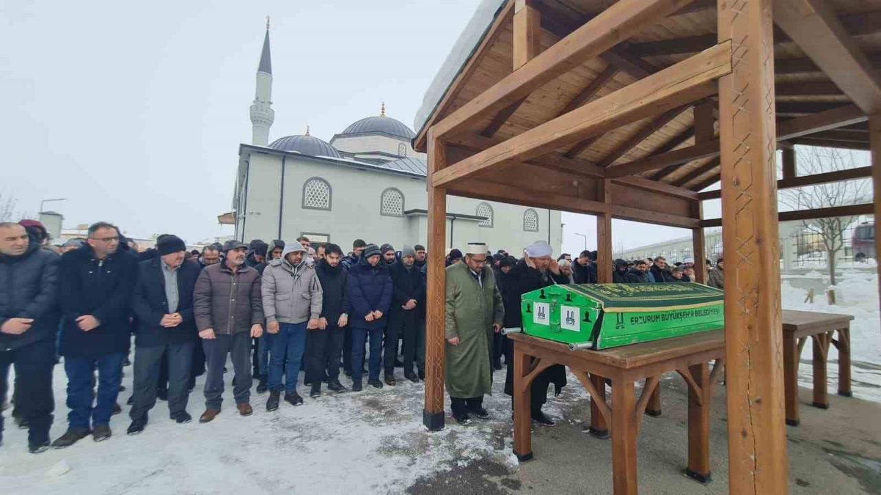 İl Müdürü Çakmur’un dayı acısı