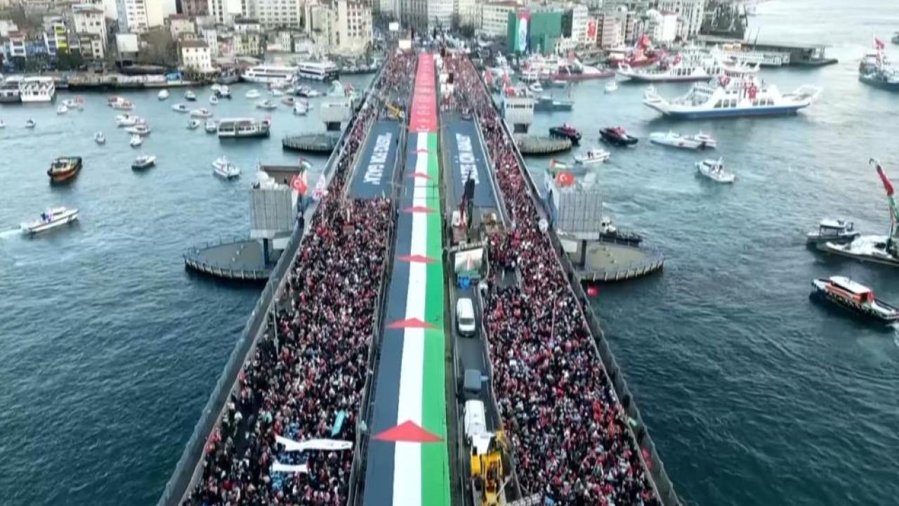 İstanbul’da büyük Gazze yürüyüşü
