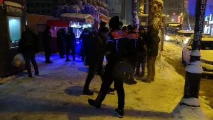 Kadınların bıçaklı kavgası kanlı bitti: 1 ölü, 1 yaralı