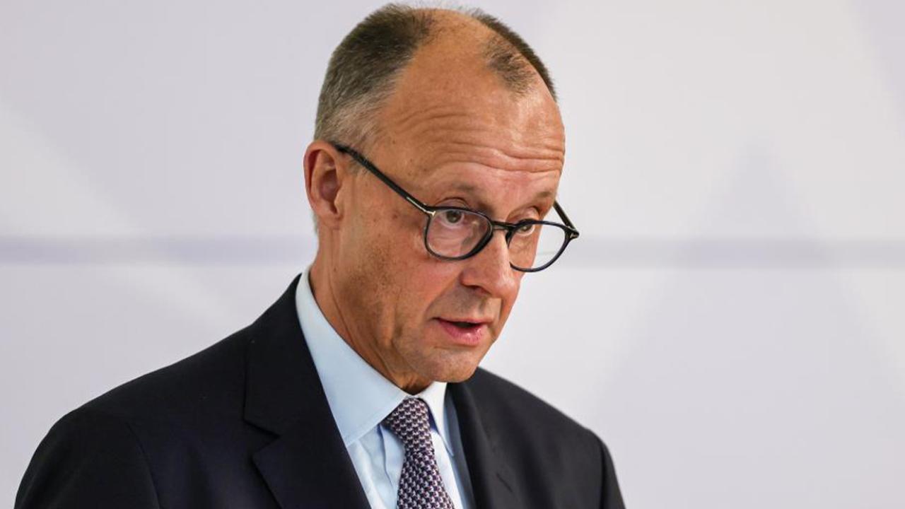 Merz, Grönland ve ek gümrük vergilerini Trump ile Davos’ta görüşmeyi planlıyor