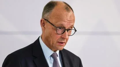 Merz, Grönland ve ek gümrük vergilerini Trump ile Davos’ta görüşmeyi planlıyor