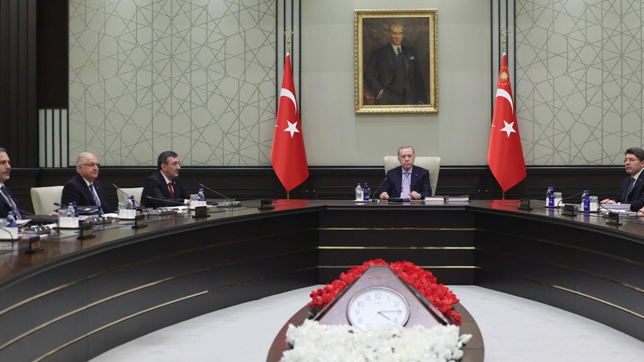 MGK Bildirisi: "Terörsüz Türkiye istikametinde ülkemizin güvenlik, istikrar ve refahını tahkim etmeye matuf adımlara devam edilecek"