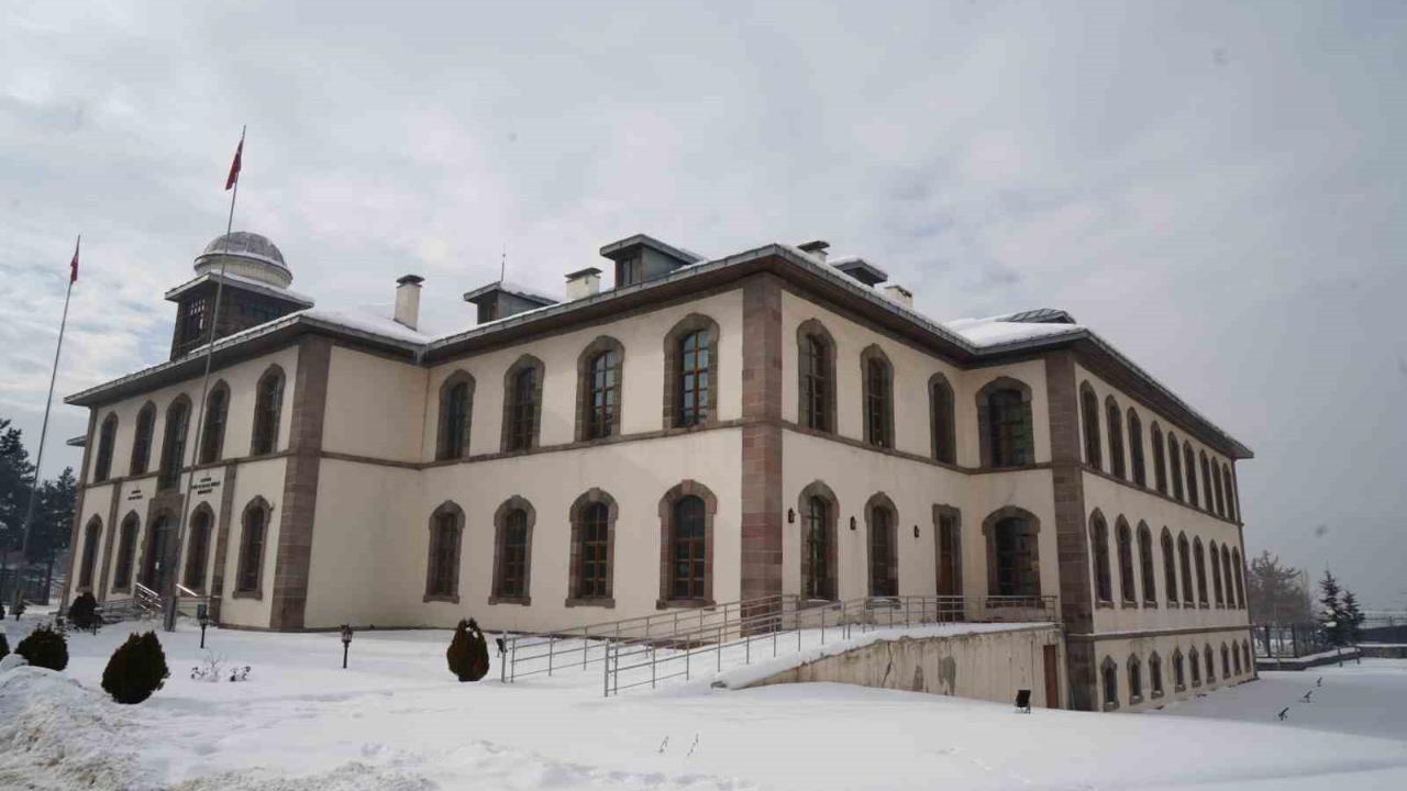 MHP İl Başkanı Yurdagül; "Erzurum kongre binası yıkılmayacak"