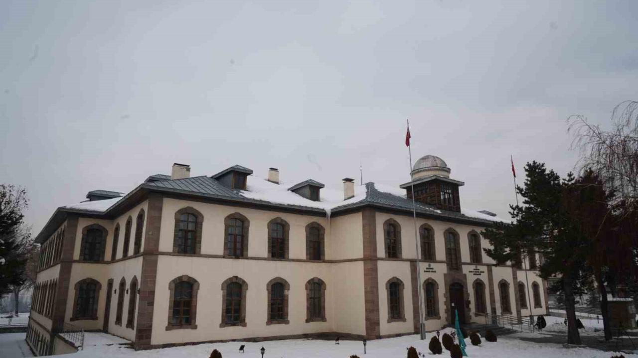 MHP’den Erzurum Kongre binası açıklaması