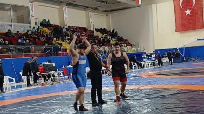 Milli güreşçi Mustafa Can Düzgün, Türkiye Şampiyonası biletini  aldı