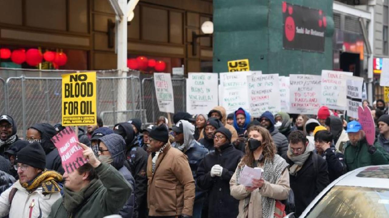 New York'ta binlerce kişi Venezuela için yürüdü