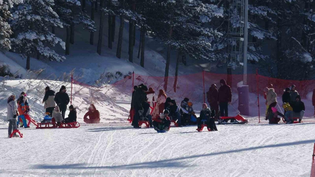 Palandöken’de kayak coşkusu yaşandı