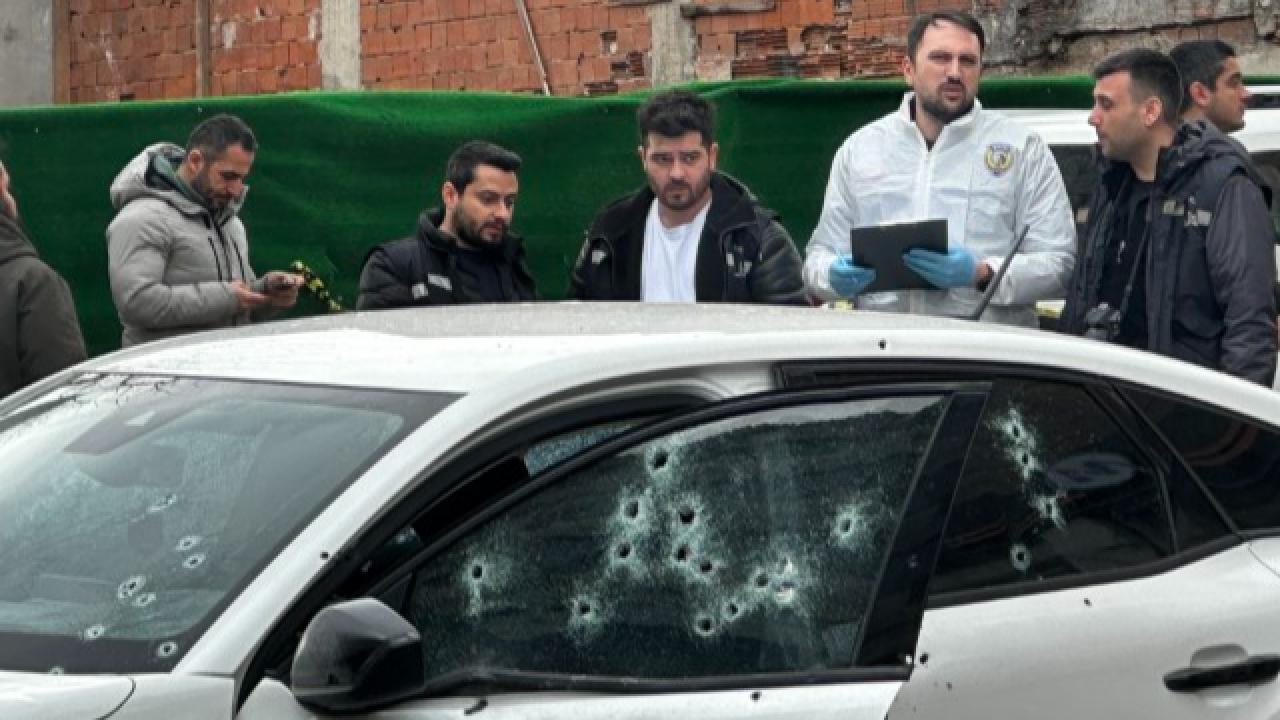 Park halindeki araca kurşun yağdırdılar