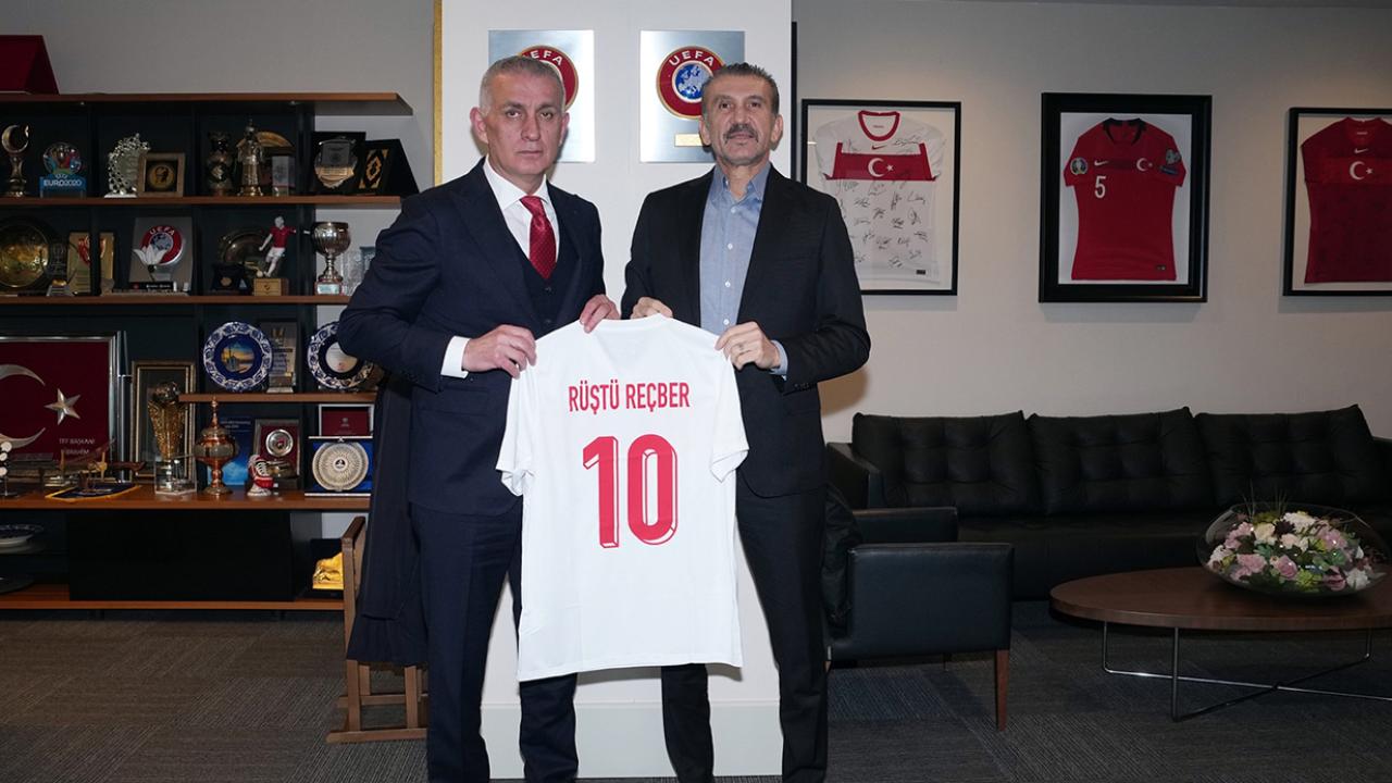 Rüştü Reçber, TFF Başkanı Hacıosmanoğlu ile görüştü
