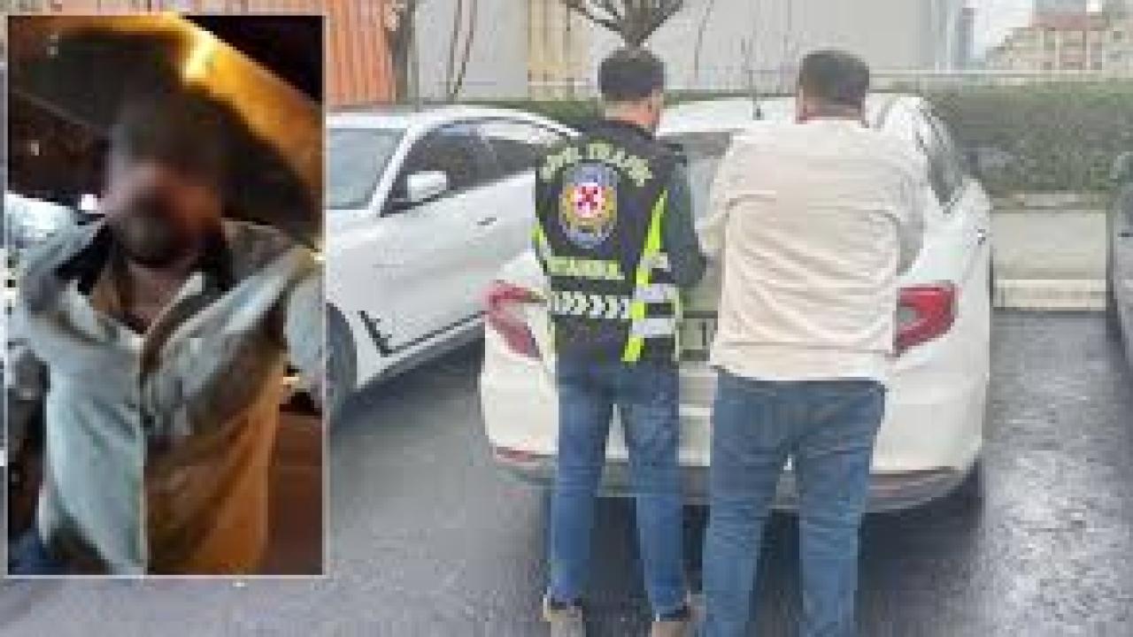 Servis sürücüsü trafikte sinirlendi, kafa atarak taksinin camını kırdı