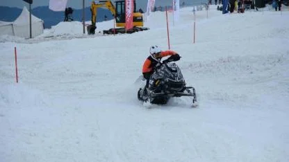 SNX Türkiye Dünya Kar Motosikleti Şampiyonası’nda ilk gün tamamlandı