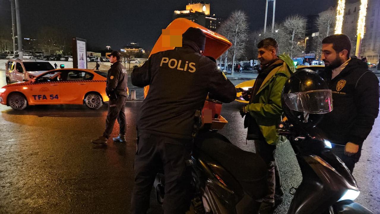 Taksim’de helikopter destekli ’Huzur İstanbul’ uygulaması