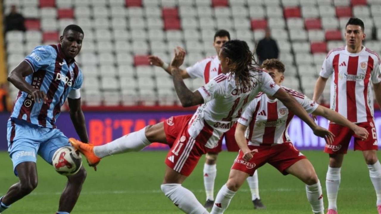 Trendyol Süper Lig: Antalyaspor: 1 - Trabzonspor: 1 (Maç sonucu)