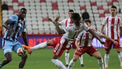 Trendyol Süper Lig: Antalyaspor: 1 - Trabzonspor: 1 (Maç sonucu)