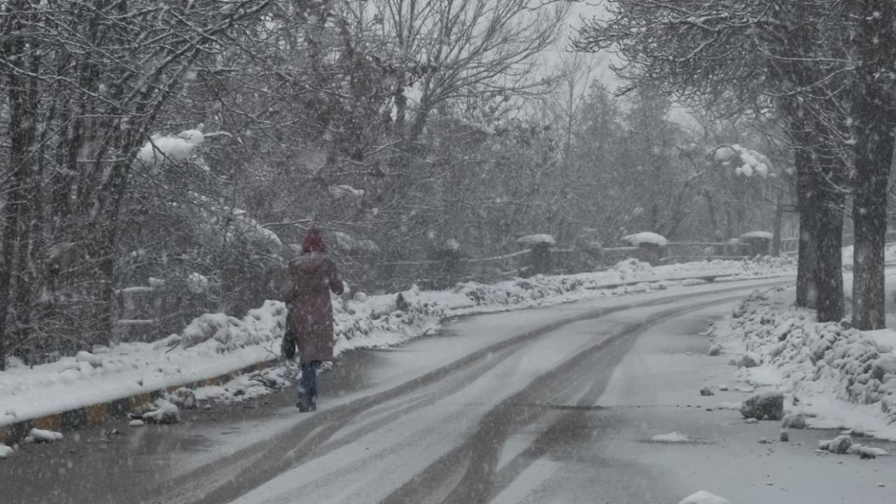 Türkiye kara büründü: Tatil haberleri peş peşe geldi