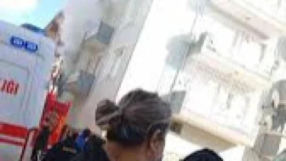 Yatalak adam alev kapanında kaldı