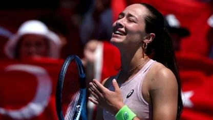 Zeynep Sönmez’den tarihi zafer