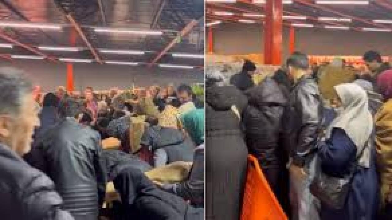 100 TL’lik indirim izdihamı: Birbirlerini ezdiler