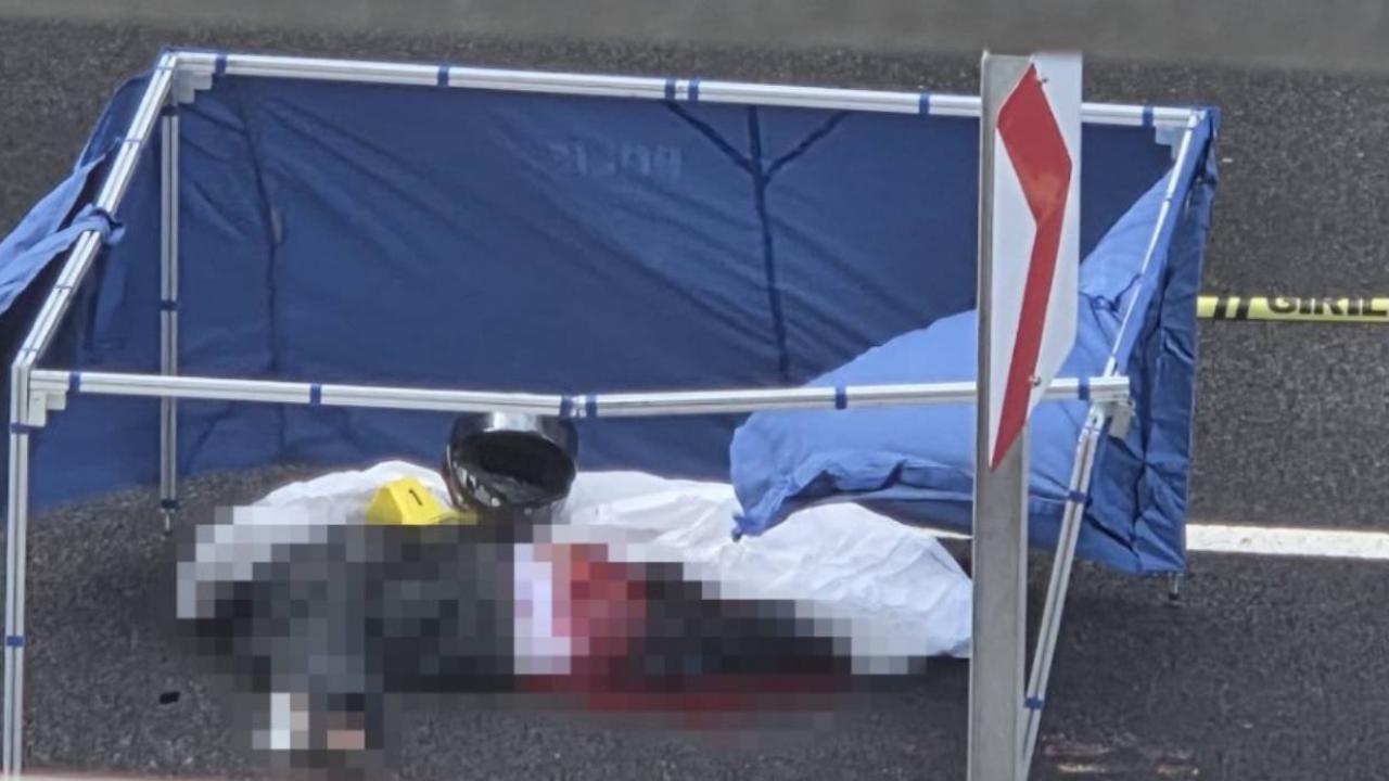 Bariyere çarpan motosikleti sürücünün üzerinden otobüs geçti