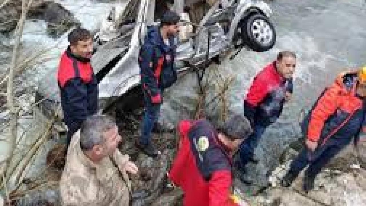 Bitlis Güroymak’ta feci kaza: 3 ölü, 5 ağır yaralı