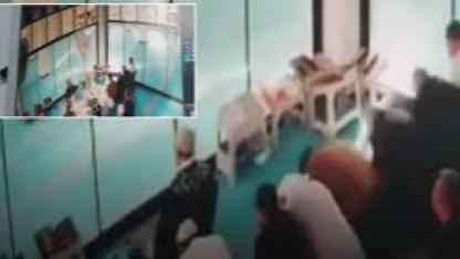 Caminin tavan alçısı cemaatin üstüne düştü