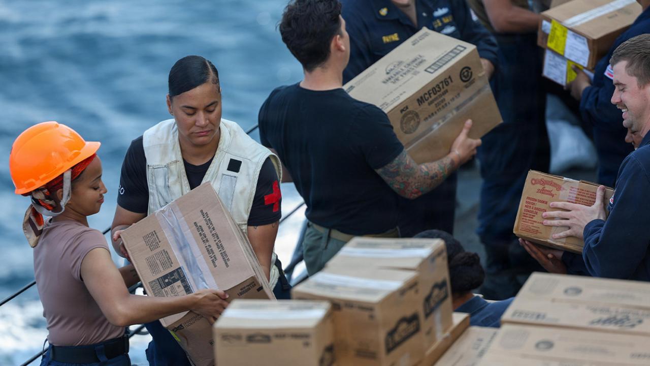 CENTCOM'dan ABD gemilerine ikmal paylaşımı